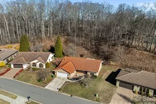 26 Ocaso Dr, Asheville, NC 28806 - Photo 15