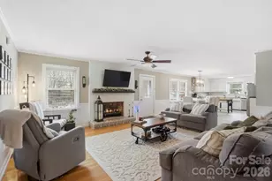 3228 Springfield Dr, Lincolnton, NC 28092 - Photo 9