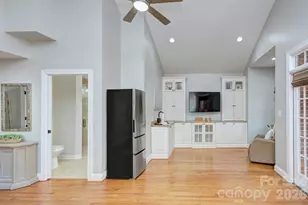 1825 Lombardy Cir, Charlotte, NC 28203 - Photo 21