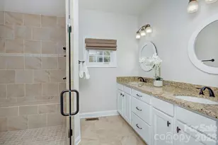 1825 Lombardy Cir, Charlotte, NC 28203 - Photo 31