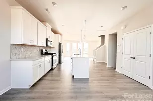 2350 Donnelly Hls Ln, Charlotte, NC 28262 - Photo 7