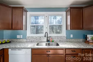 389 Carson Dr, Gastonia, NC 28052 - Photo 11