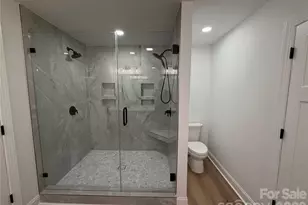 1906 Oakhurst Dr, Shelby, NC 28152 - Photo 9