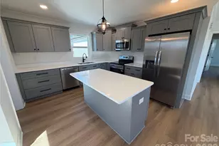 1906 Oakhurst Dr, Shelby, NC 28152 - Photo 3