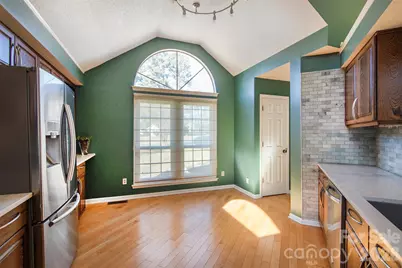 3800 Armitage Drive, Charlotte, NC 28269 - Photo 7