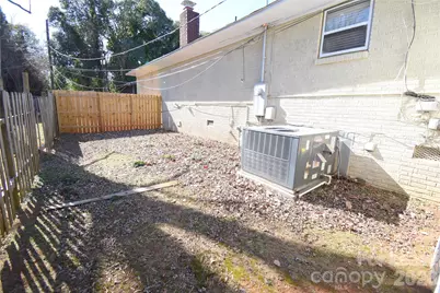 4201 University Drive, Charlotte, NC 28209 - Photo 23