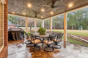 10019 Elibren Ln, Matthews, NC 28105 - Photo 7