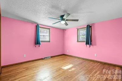 2576 Kingston Street, Newton, NC 28658 - Photo 17