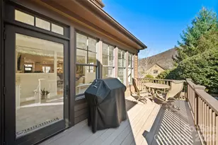 2 Meadow Vista Ct, Asheville, NC 28803 - Photo 23