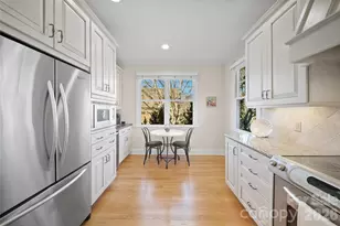 2 Meadow Vista Ct, Asheville, NC 28803 - Photo 7