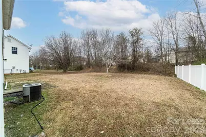 2116 Sebastiani Drive, Charlotte, NC 28214 - Photo 9