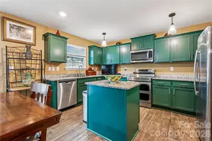 2038 Pippen Ave, Charlotte, NC 28215 - Photo 7