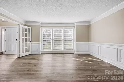 7208 Insdale Court, Charlotte, NC 28269 - Photo 9