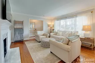 3221 Sunset Dr, Charlotte, NC 28209 - Photo 9