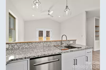 186 Travelers Point, Waynesville, NC 28785 - Photo 9