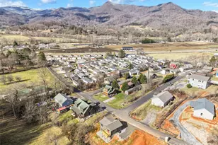 186 Travelers Point, Waynesville, NC 28785 - Photo 37