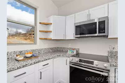 186 Travelers Point, Waynesville, NC 28785 - Photo 11