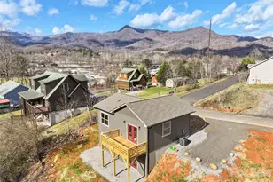 186 Travelers Point, Waynesville, NC 28785 - Photo 33