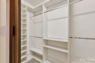 11912 Breezy Trail Ln, Charlotte, NC 28216 - Photo 25