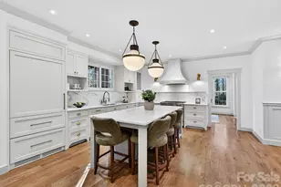 11912 Breezy Trail Ln, Charlotte, NC 28216 - Photo 13