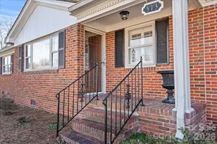 313 W Pigg St, Pageland, SC 29728 - Photo 5