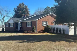 313 W Pigg St, Pageland, SC 29728 - Photo 3