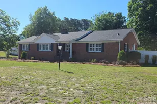 313 W Pigg St, Pageland, SC 29728 - Photo 1