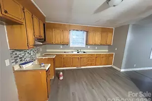 200 W Lafayette St, Salisbury, NC 28144 - Photo 3