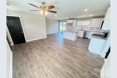 535 Martin Luther King Jr Avenue, Kannapolis, NC 28083 - Photo 7