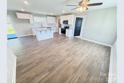 535 Martin Luther King Jr Avenue, Kannapolis, NC 28083 - Photo 5