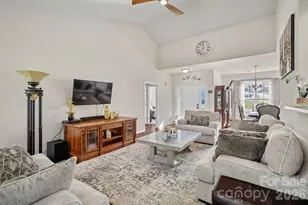 136 Grove End Rd, Fletcher, NC 28732 - Photo 5