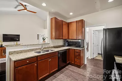 136 Grove End Road, Fletcher, NC 28732 - Photo 9