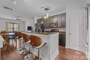 819 Seigle Point Dr, Charlotte, NC 28204 - Photo 11