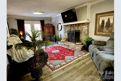 209 Cottonwood Drive, Mount Holly, NC 28120 - Photo 3