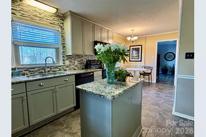 209 Cottonwood Drive, Mount Holly, NC 28120 - Photo 7