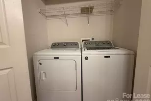 6007 Cougar Ln, Charlotte, NC 28269 - Photo 19