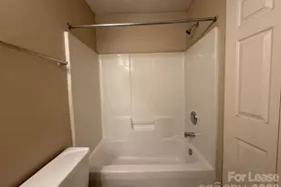 6007 Cougar Ln, Charlotte, NC 28269 - Photo 17