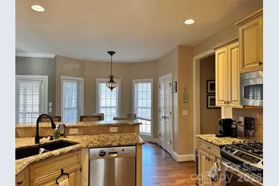 5006 Shannamara Drive, Matthews, NC 28104 - Photo 7