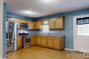 3124 Banks St, Lincolnton, NC 28092 - Photo 7