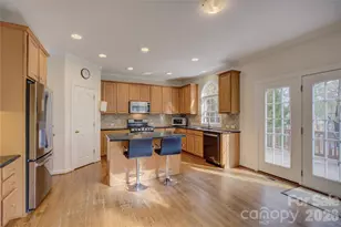 16624 Turtle Point Rd, Charlotte, NC 28278 - Photo 11