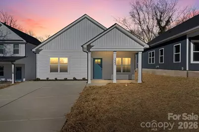 1562 7th Avenue Drive SW, Hickory, NC 28602 - Photo 1