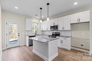 1562 7th Ave Dr SW, Hickory, NC 28602 - Photo 11