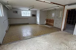 1627 Greenville Hwy, Hendersonville, NC 28792 - Photo 39