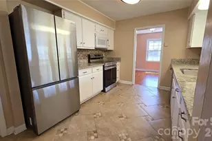 1627 Greenville Hwy, Hendersonville, NC 28792 - Photo 17