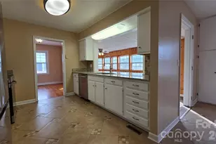 1627 Greenville Hwy, Hendersonville, NC 28792 - Photo 17