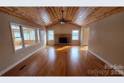 1627 Greenville Highway, Hendersonville, NC 28792 - Photo 7