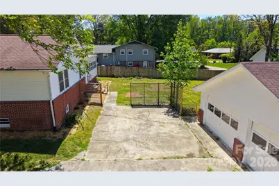 1627 Greenville Highway, Hendersonville, NC 28792 - Photo 41