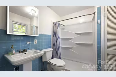1627 Greenville Highway, Hendersonville, NC 28792 - Photo 15