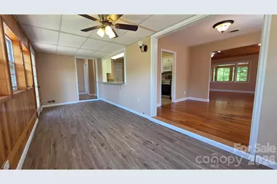 1627 Greenville Highway, Hendersonville, NC 28792 - Photo 21