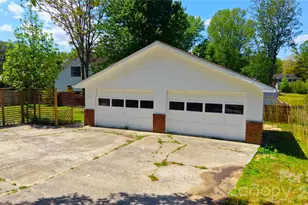 1627 Greenville Hwy, Hendersonville, NC 28792 - Photo 33